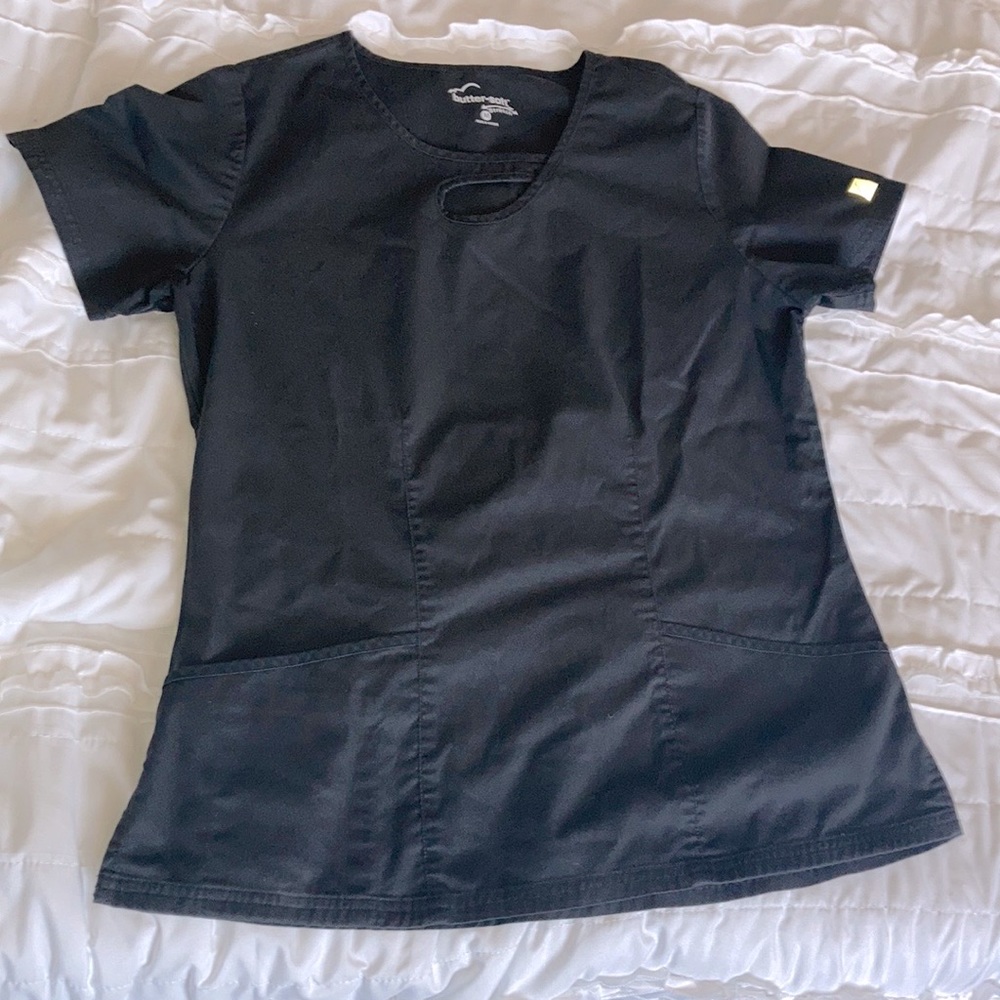 Scrub SET with cute swirled neckline!